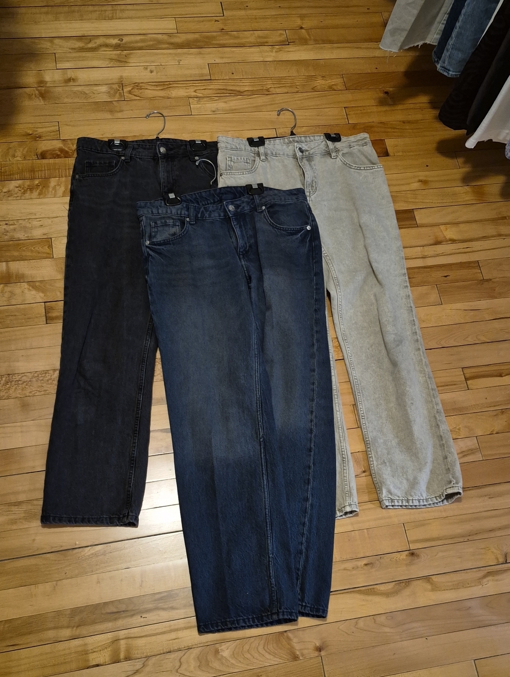 Divided (H&M) Stacked Straight-Leg Jeans – Lot of 3